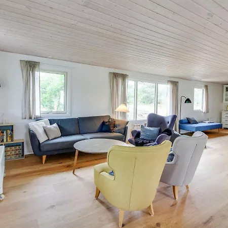 Aleko - 2-5km From The Sea By Interhome *