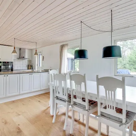 Holiday home Aleko - 2-5km From The Sea By Interhome