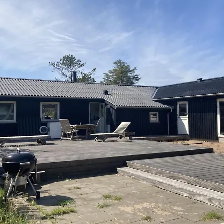 Holiday home Aleko - 2-5km From The Sea By Interhome Henne Strand