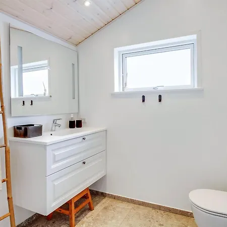 Ferienhaus Aleko - 2-5km From The Sea By Interhome Henne Strand